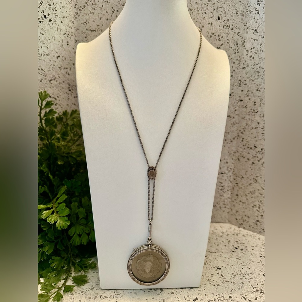 Vintage locket pendant necklace in silver tone